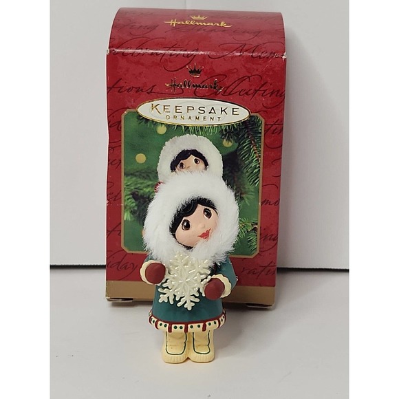 Hallmark Holiday Hallmark Eskimo Bringing Her Gift Ornament Eskimo